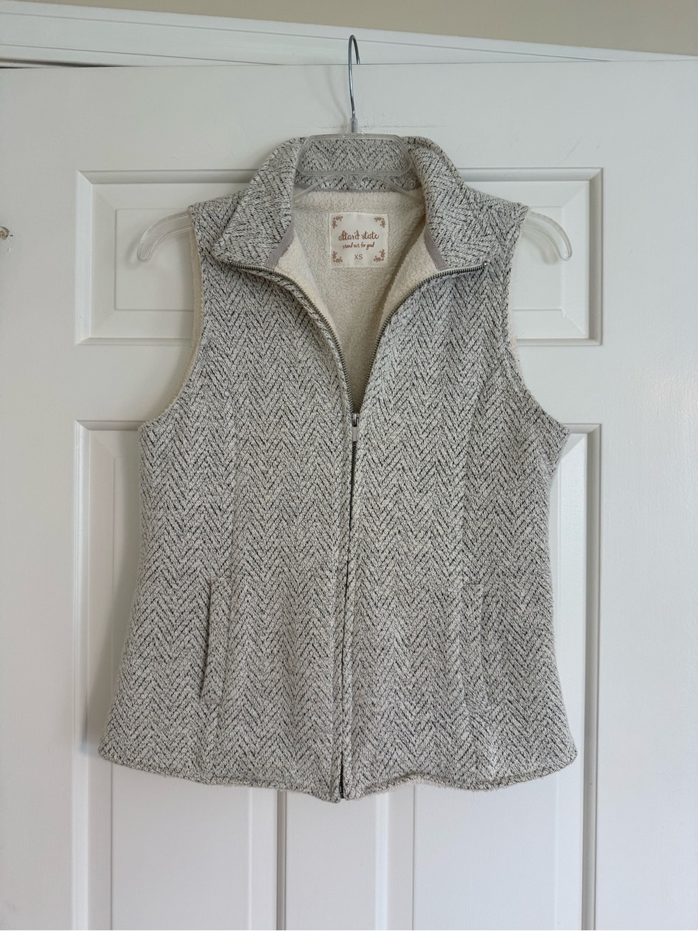 Altar'd State Gray Herringbone Zip Front Vest